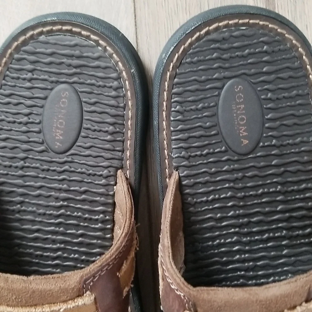 Sonoma mens slip on sandals sz 10 m